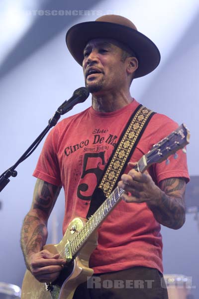 BEN HARPER AND THE INNOCENT CRIMINALS - 2015-07-03 - BELFORT - Presqu'ile du Malsaucy - 